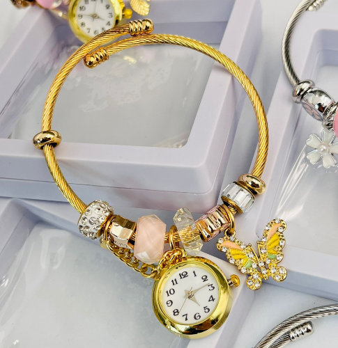 A PANDORA BLANCA CON RELOJ