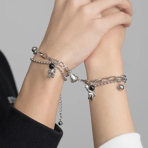 2pcs pulsera imán astronauta. 