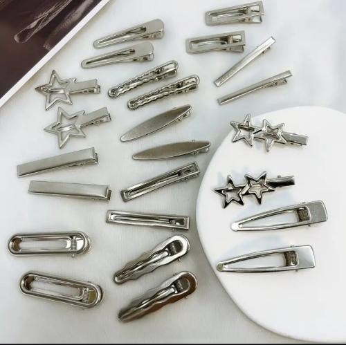 Clips acubi