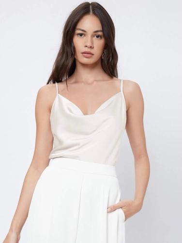 Blusa de tirante de satén