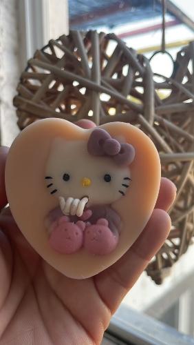 Vela corazón Kitty 