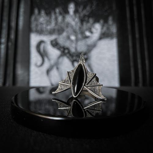 Anillo Bat Wings Onix