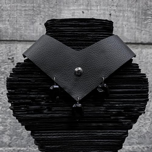 Ágatas Leather Choker