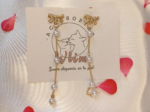 Aretes Colgantes de Acero