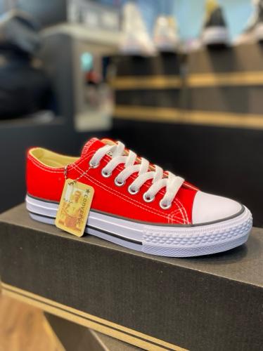Converse rojas dama y caballer