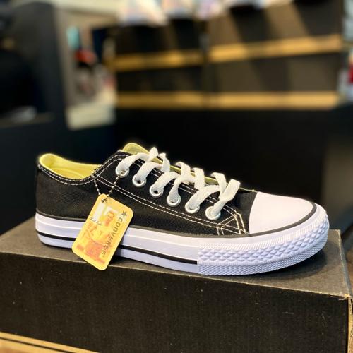 Converse negras dama 