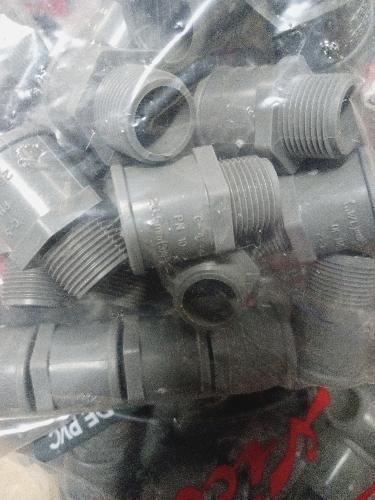 Adaptador de 3/4" con rosca.