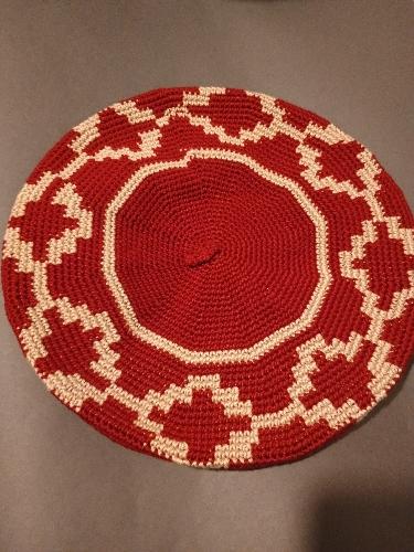 Boina de hilo diseño 8 chakanas