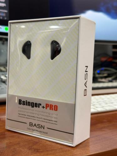 Bsigner Pro in ears 