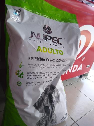 Alimento nupec adulto 15 kilos