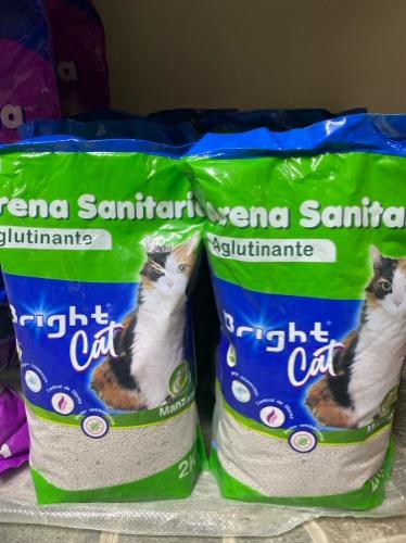 Arena Sanitaria Aglutinante 2kg Bright Mazana 