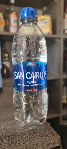 Agua san Carlos con gas 500ml