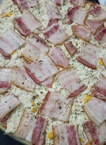PIZZA DE BACON
