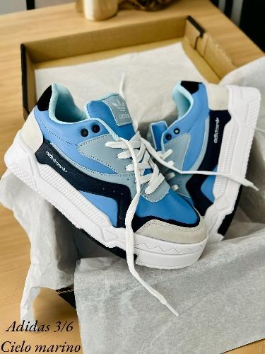 Adidas azul/blanco