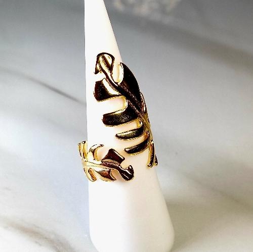 Anillo hojas