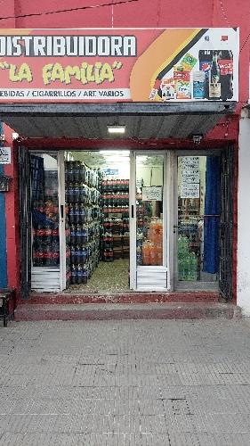 DISTRIBUIDORA "LA FAMILIA "