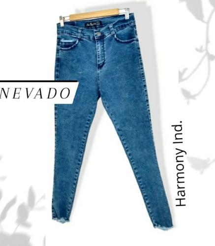 Jeans nevado c/ flecos 
