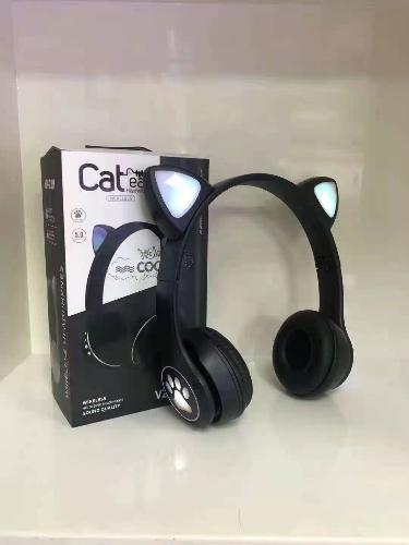 Audífonos orejas de gato negro