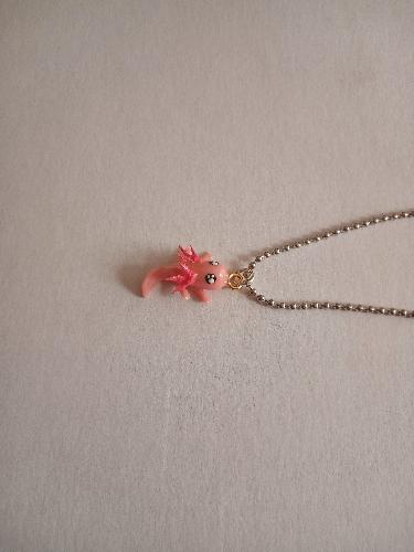 Collar de ajolotito rosa 