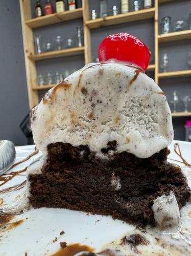 Brownie con helado