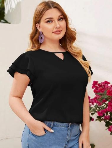 Blusa negra de manga con volante