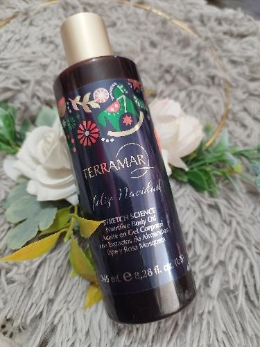 Aceite gel corporal con almendras ilipe y rosa Mosqueda 