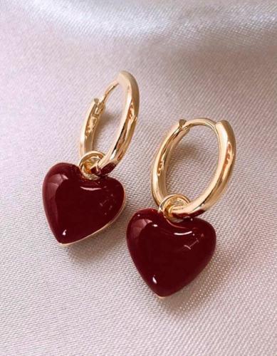 1 par de aretes de cobre con forma de corazón de alta gama de estilo retro francés, con un toque personal exquisito y lujoso para la colocación diaria