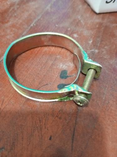 ABRAZADERA METALICA MEDIANA CARBURADOR