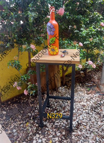  N329 Mesa de noche en hierro y madera
