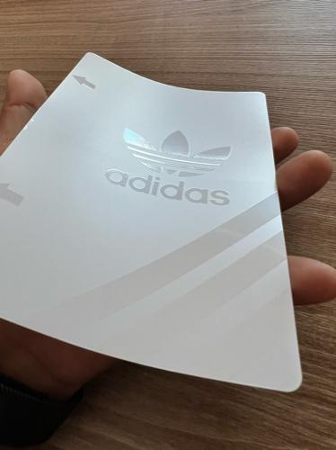 Adidas transparente 