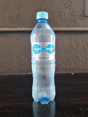 Agua dasani