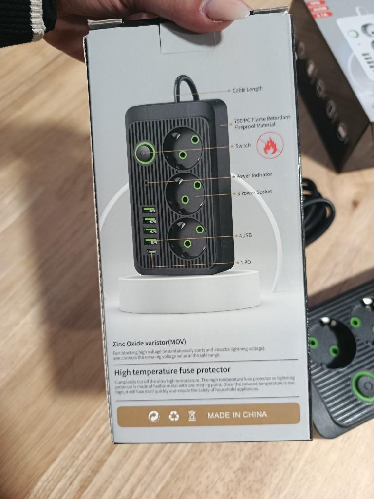 Miniatura 3 de Alargue 3 Metros, entrada Schuko, entradas USB Entrada tipo C