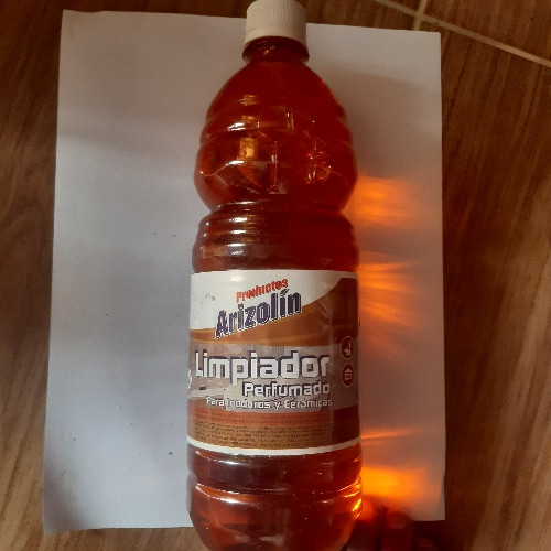 Imagen 1 de Arizolin - limpiador inodoro y cerámica 