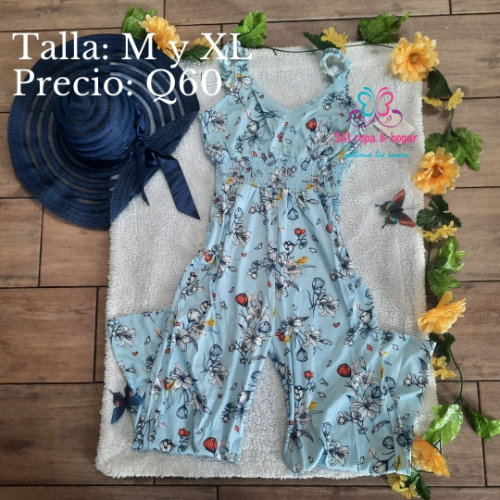 Imagen 1 de Enterizo Celeste con flores