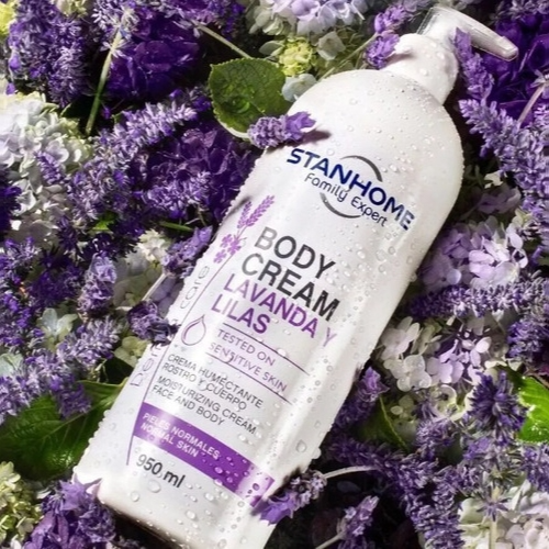 Imagen 1 de BODY CREAM LAVANDA Y LILAS / CREMA HUMECTANTE ROSTRO Y CUERPO