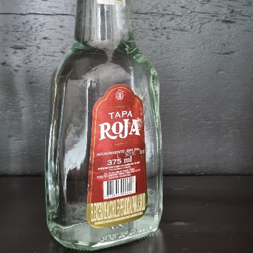 Imagen 1 de Aguardiente Tapa Roja Tradicional 750 ml 