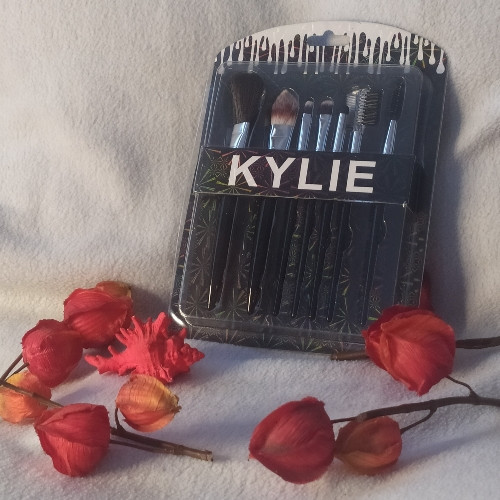 Imagen 1 de Brochas de maquillaje KYLIE
