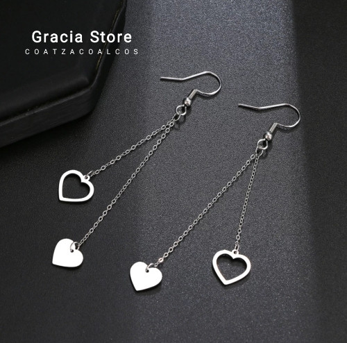 Imagen 1 de Aretes largos de corazón, plata