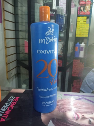 Imagen 1 de Agua oxidante en crema Mystic 1Litro V20