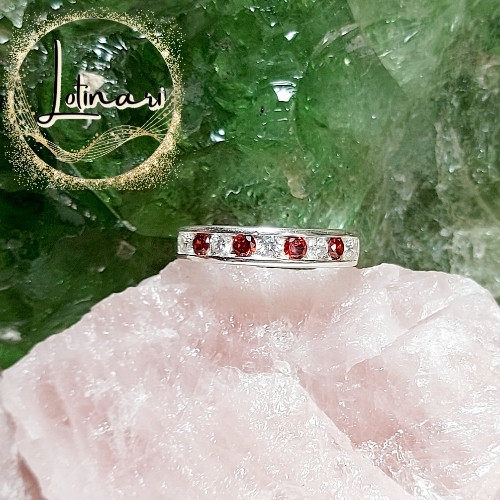 Imagen 1 de Anillo Cintillo Circones Cristal Rojo