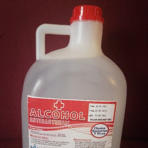 Imagen 1 de Alcohol antiséptico al 70%