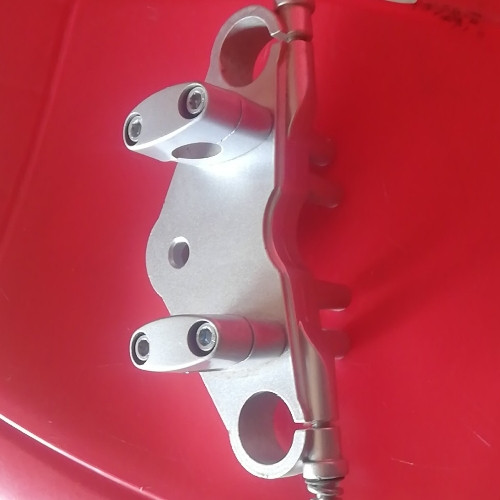 Imagen 1 de ARAÑA BASE TIMON EN125 BOST