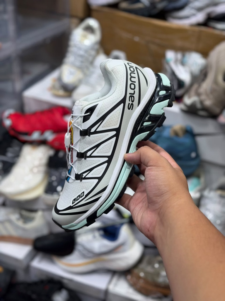Imagen 1 de Salomon XT6 Blanco con azul‼️