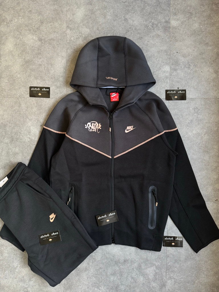Imagen 1 de Conjunto NIKE TECH x Syna W