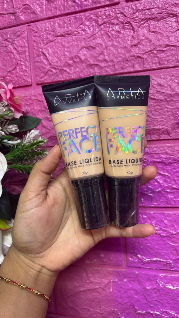 Imagen 1 de Aria Cosmetics Perfect Face base alta cobertura