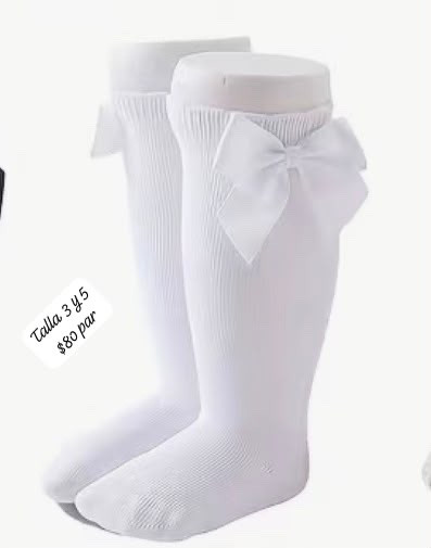 Imagen 1 de Calcetas blancas con moño talla 3 y 5
