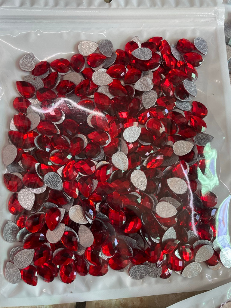 Imagen 1 de Acrílico gota roja 10x14 mm