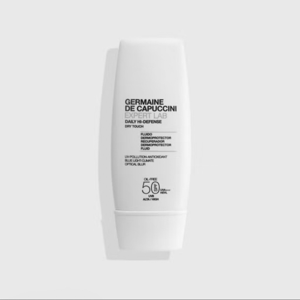 Imagen 1 de Daily Hi Defense Dry Touch SPF 50 | Protector Solar Facial