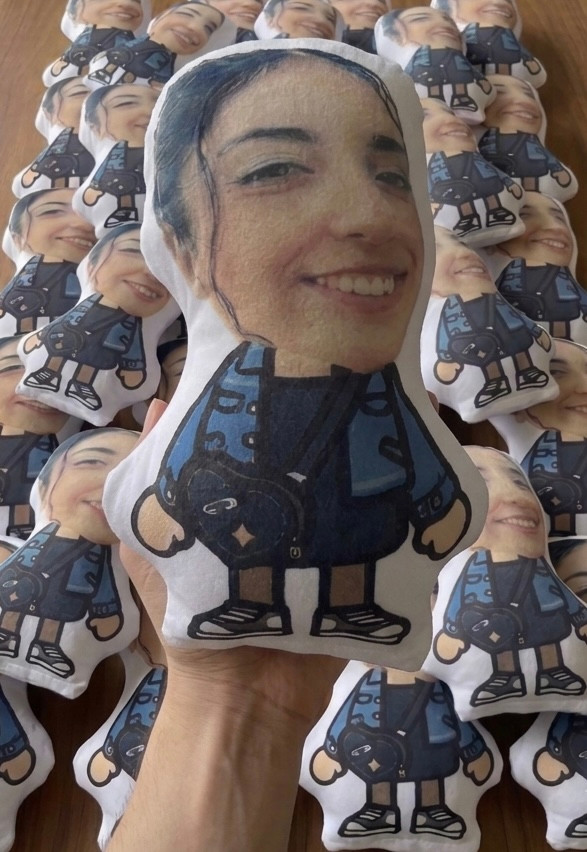 Imagen 1 de Muñeco personalizado grande (20x30cm)x 10