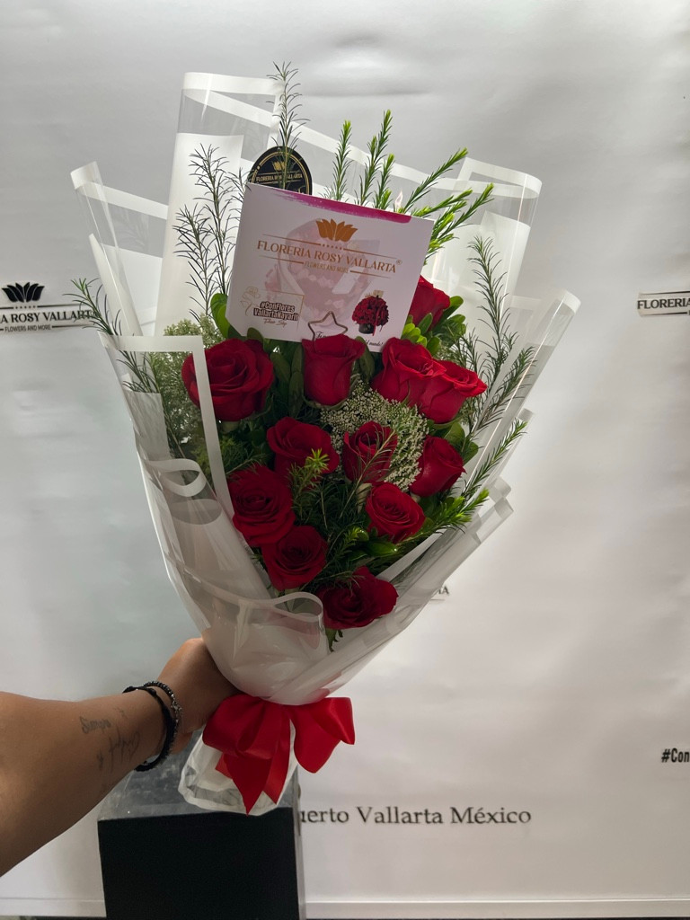 Imagen 1 de 15 Rosas rojas escalonadas